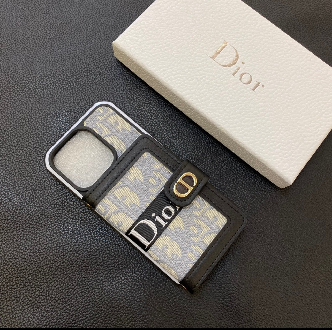 DI Long wallet