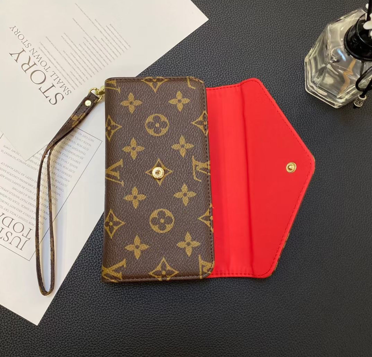 Universal luxury envelope