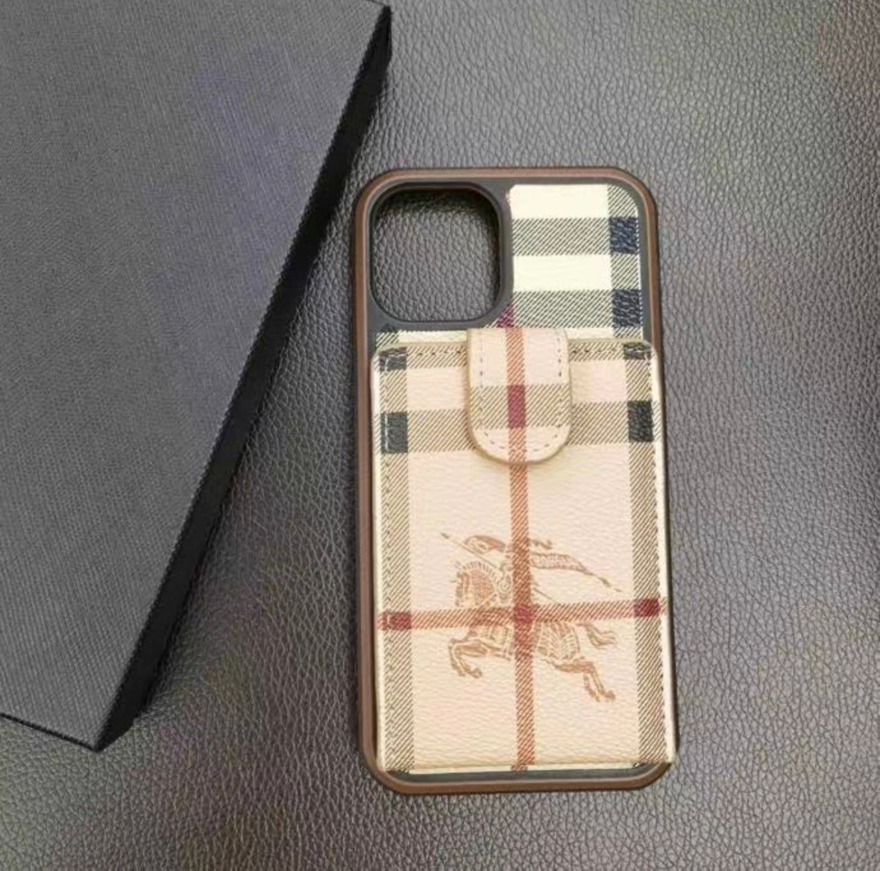 Reverse Lightweight Flip Wallet