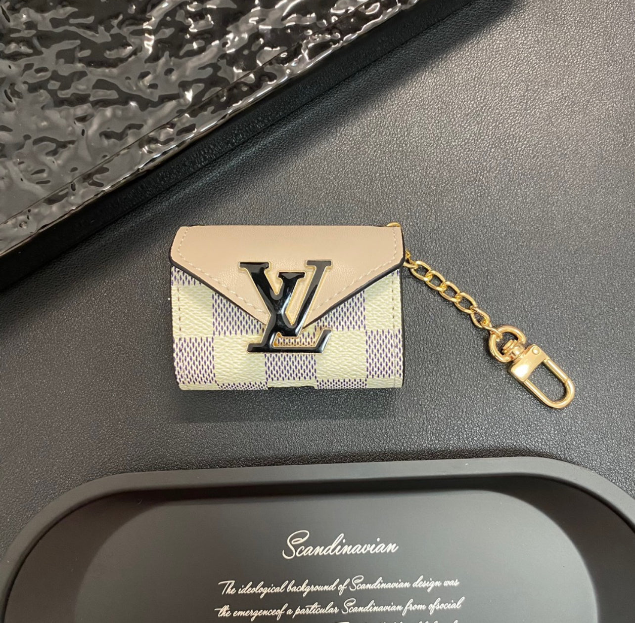 Lavish airpod case