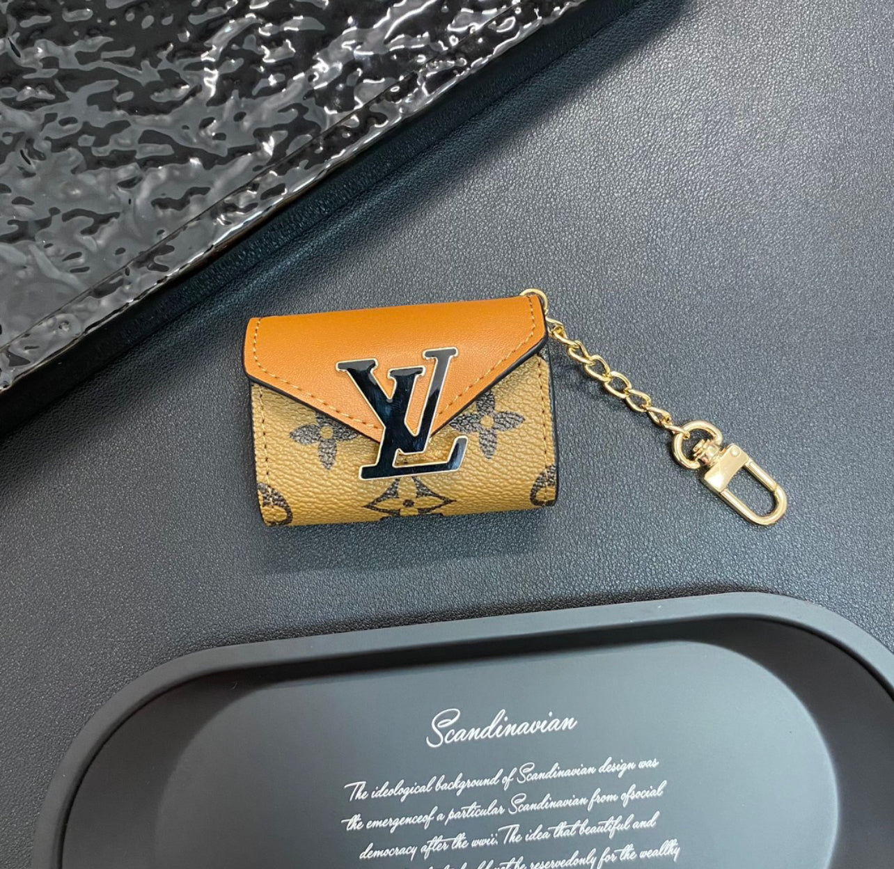 Lavish airpod case